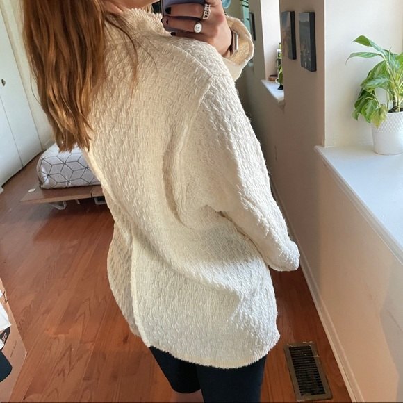 Michel Leger Brocade Collared Toggle Button-Down Sweater Cream - Picture 5 of 8